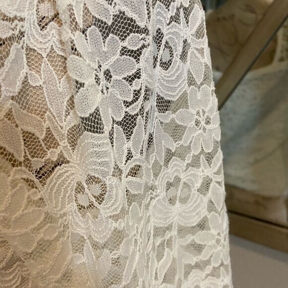 NEW LG Solid Ivory Lace V-Neck Top Blouse - Picture 6 of 16